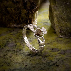 Gorgeous Sterling Silver Connemara Marble Claddagh Ring